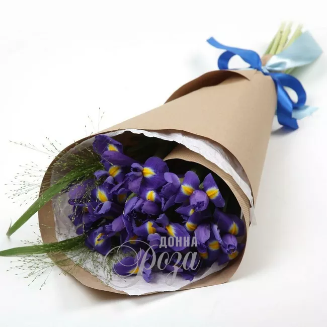 Монобукет с ирисами &laquo;Конфетка&raquo;