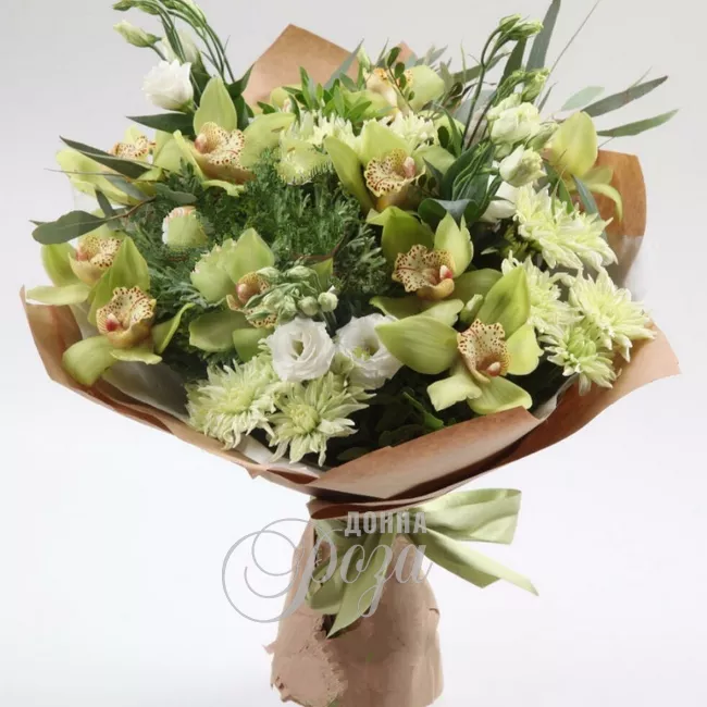 Сборный букет с орхидеями &laquo;Молочные реки&raquo;