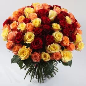 Монобукет &laquo;Загадка&raquo; от интернет-магазина «Донна Роза» в Кемерово