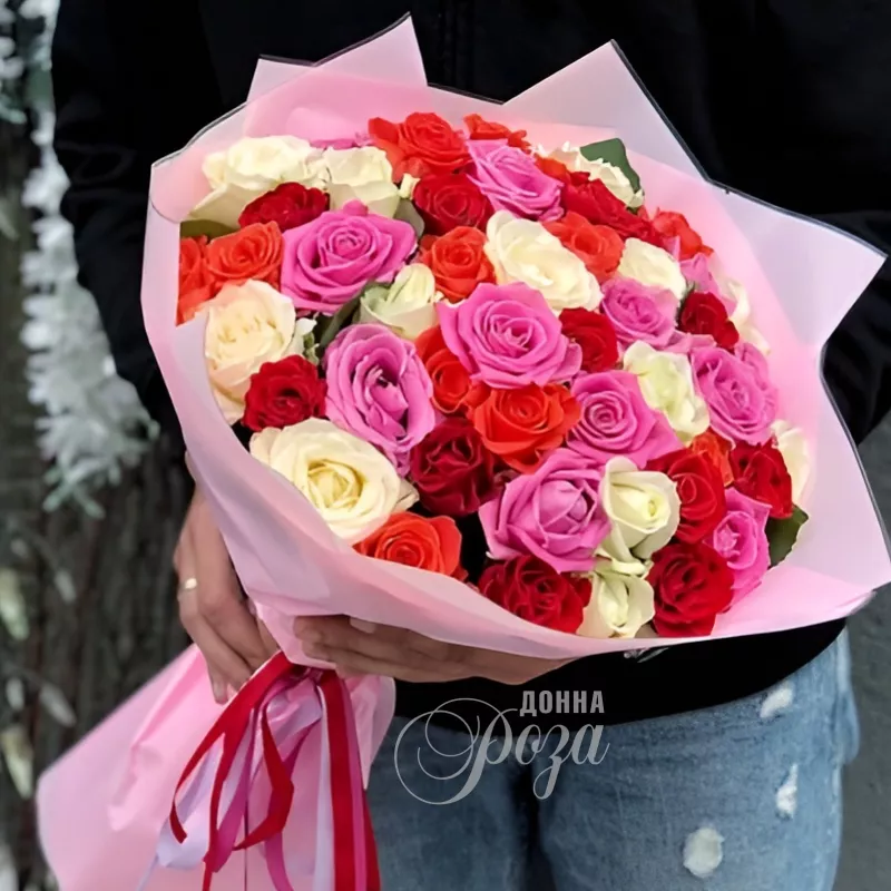 Монобукет разноцветных роз &laquo;Краски жизни&raquo;
