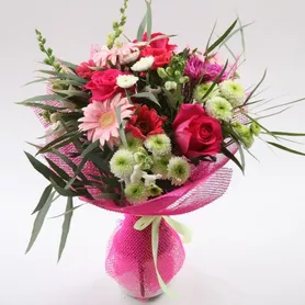 Сборный букет &laquo;Бабочка&raquo; от интернет-магазина «Донна Роза» в Кемерово