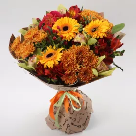 Сборный букет &laquo;Листопад&raquo; от интернет-магазина «Донна Роза» в Кемерове