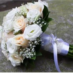 Букет невесты от интернет-магазина «Донна Роза» в Кемерове