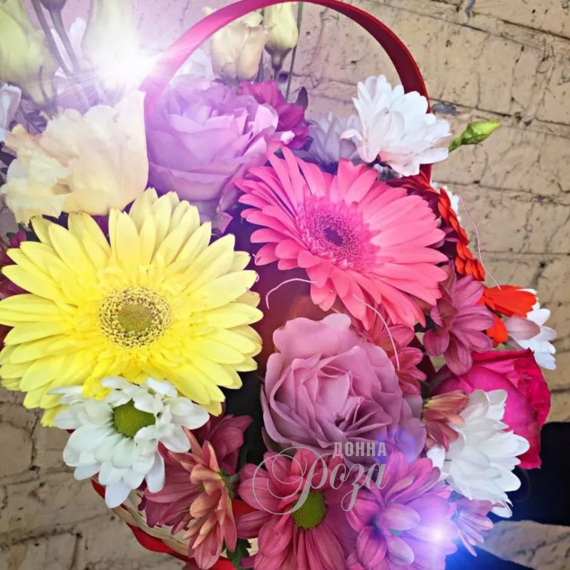 Корзинка цветов &laquo;Чистое поле&raquo;