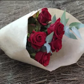 Моно букет из роз &laquo;Грация&raquo; от интернет-магазина «Донна Роза» в Кемерове