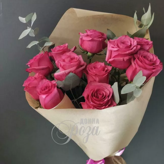 Монобукет из 11 розовых роз &laquo;Иноземка&raquo;