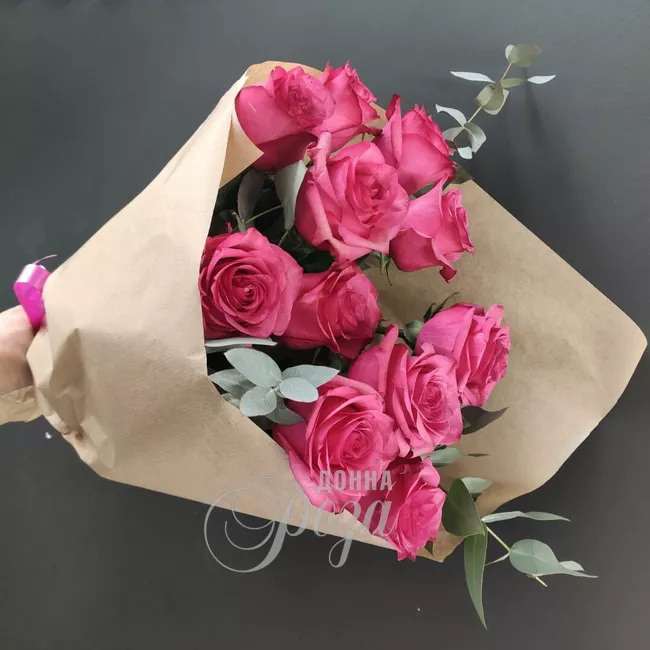 Монобукет из 11 розовых роз &laquo;Иноземка&raquo; 1