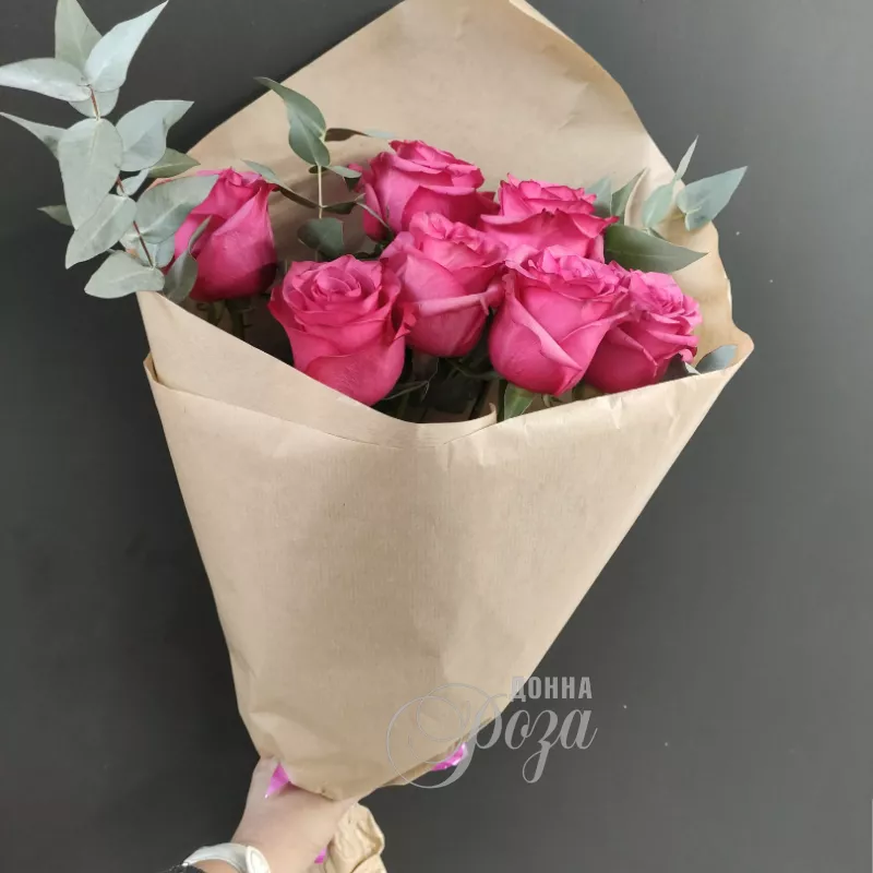 Монобукет из 7 розовых роз &laquo;Несгораемая страсть&raquo;