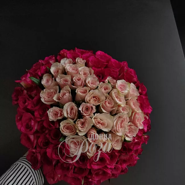 Монобукет из 101 розовой розы в виде сердца 1