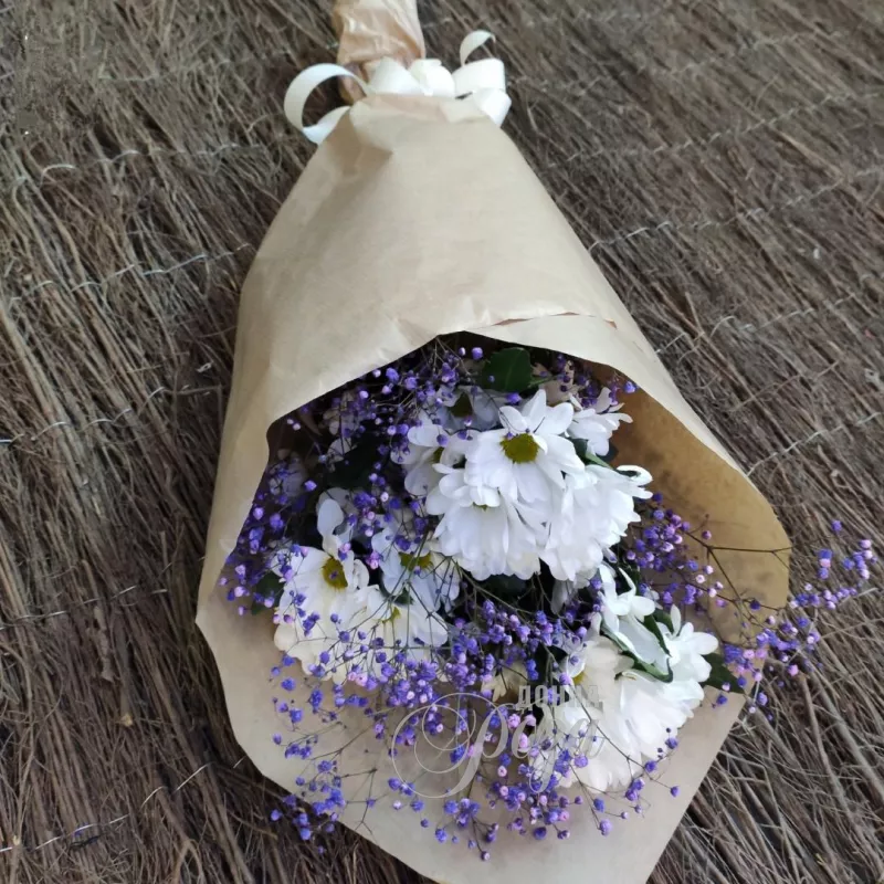 Сборный букет с хризантемами &laquo;Нежность&raquo; 1