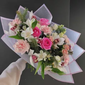 Сборный букет &laquo;Райский сад&raquo; от интернет-магазина «Донна Роза» в Кемерове