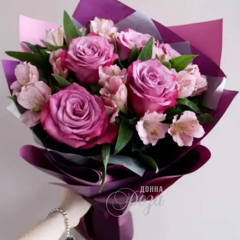 Сборный букет &laquo;Аметист&raquo;