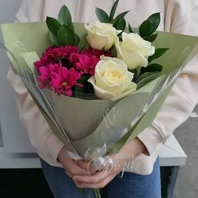 Сборный букет с розами &laquo;Белый ангел&raquo;