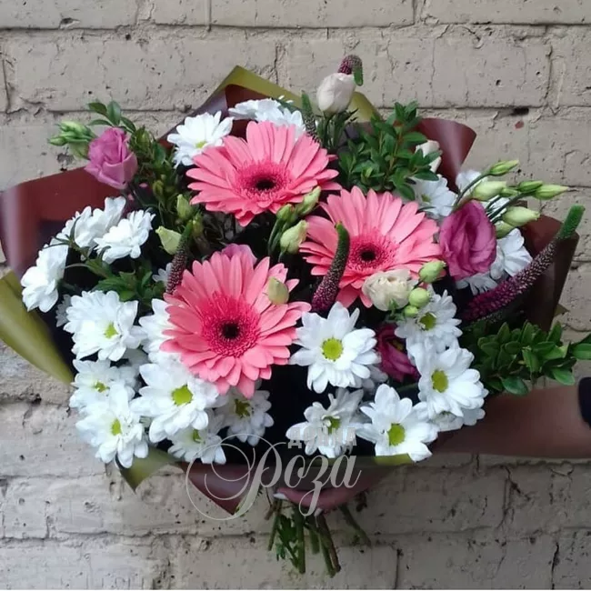 Сборный букет с герберами &laquo;Радость встречи&raquo;