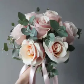 Букет невесты &laquo;Светлые мечты&raquo; от интернет-магазина «Донна Роза» в Кемерове