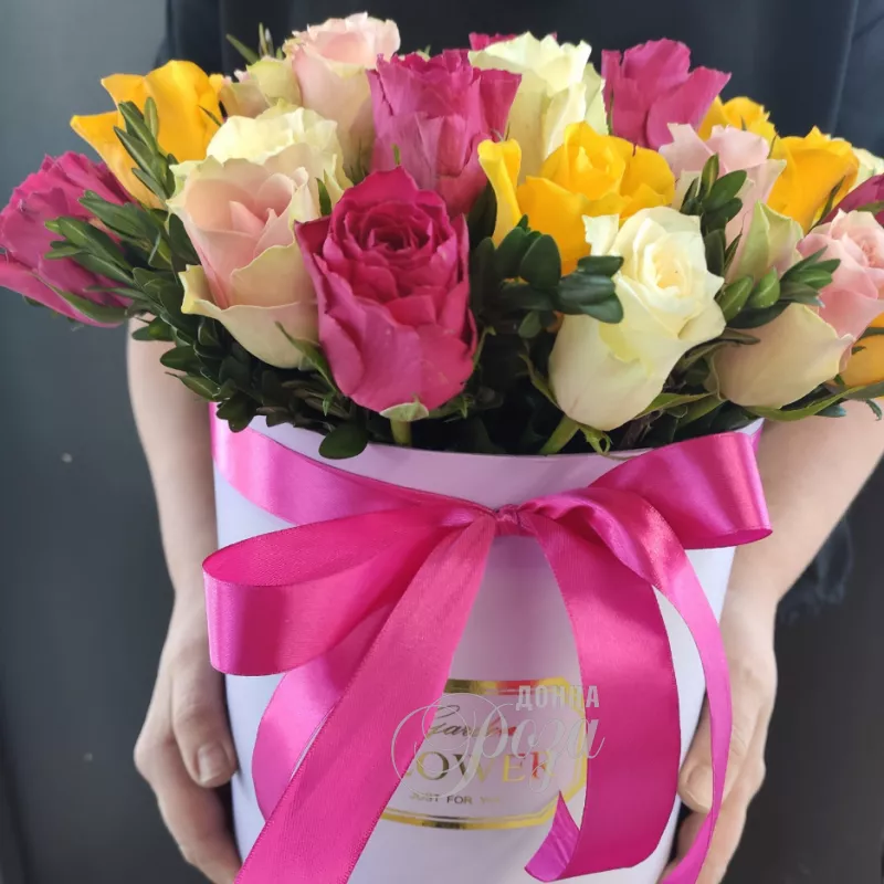 Композиция в шляпной коробке &laquo;Для самой нежной&raquo; 1