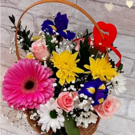 Композиция в корзине &laquo;Мия&raquo; от интернет-магазина «Донна Роза» в Кемерове