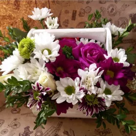 Композиция в корзине &laquo;Кетрин&raquo; от интернет-магазина «Донна Роза» в Кемерово