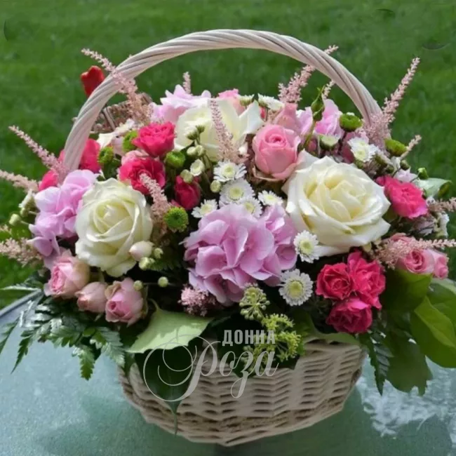 Композиция в корзине &laquo;Благородный вкус&raquo;
