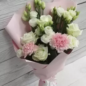 Сборный букет &laquo;Лунная соната&raquo; от интернет-магазина «Донна Роза» в Кемерове