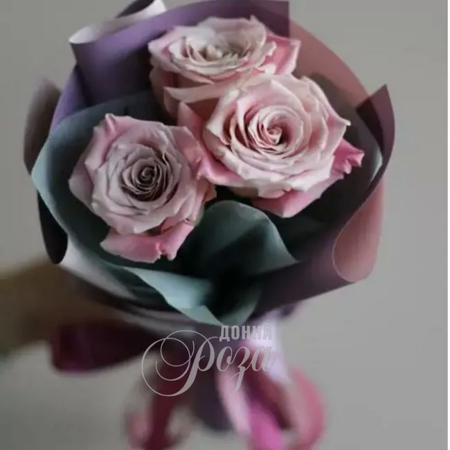 Букет &laquo;Розы Файт&raquo;