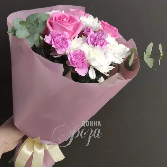 Сборный букет &laquo;Первый поцелуй&raquo;