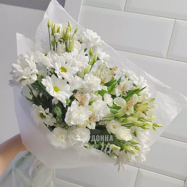 Букет &laquo;Донна Роза in WHITE&raquo; размер M