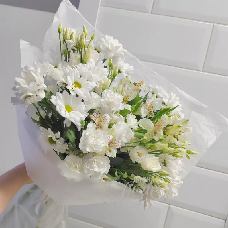 Букет &laquo;Донна Роза in WHITE&raquo; размер M