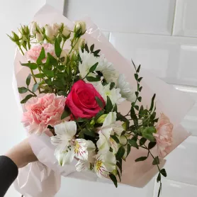 Авторский букет &laquo;Донна Роза in PINK&raquo;  от интернет-магазина «Донна Роза» в Кемерове