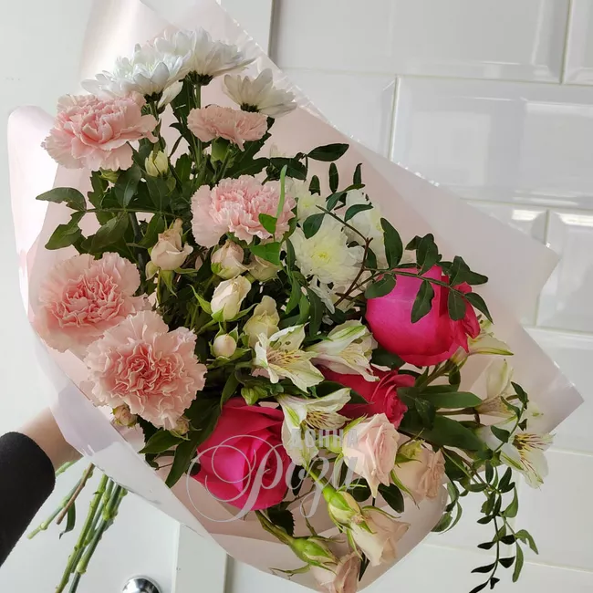 Авторский букет &laquo;Донна Роза in PINK&raquo;; размер M