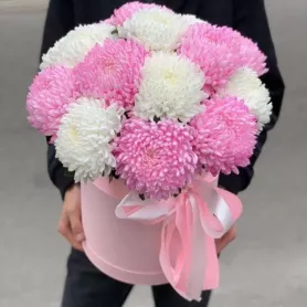 Композиция в шляпной коробке &laquo;Розовое облако&raquo; от интернет-магазина «Донна Роза» в Кемерово