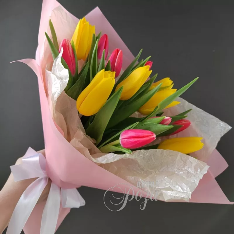 Монобукет из тюльпанов &laquo;Мамочке&raquo;