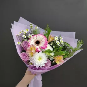 Букет "Фантазия" от интернет-магазина «Донна Роза» в Кемерове