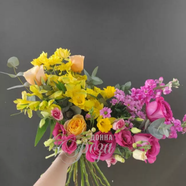 Букет с альстромериями &laquo;Шок контент&raquo; 