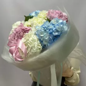 Букет &laquo;Для Самой Шикарной&raquo; от интернет-магазина «Донна Роза» в Кемерове