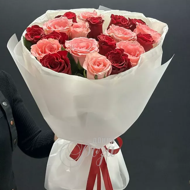 Монобукет из роз &laquo;Сибирячка&raquo;