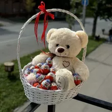 Набор шоколадных яиц Киндер сюрприз и мягкой игрушки от интернет-магазина «Донна Роза» в Кемерово