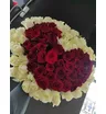 Сердце из 101 розы