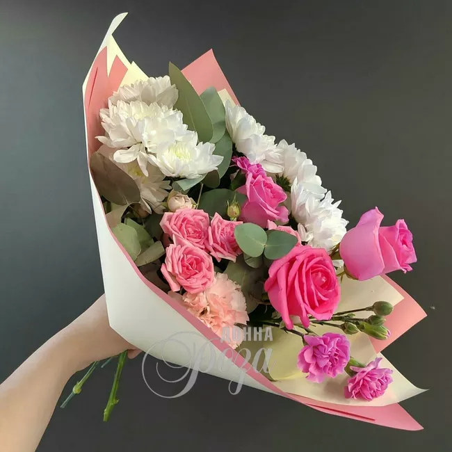 Букет из роз и хризантем &laquo;Нежный&raquo;