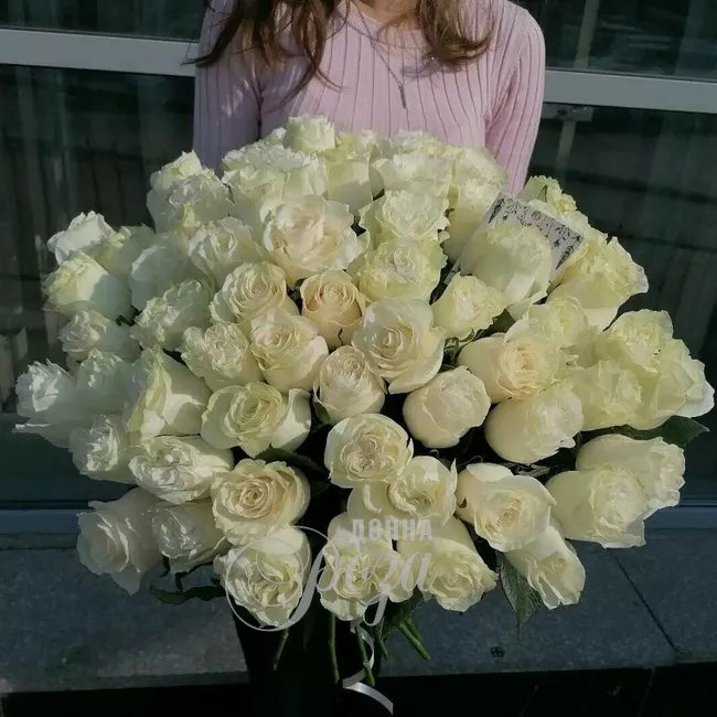 Моно из 101 белой розы