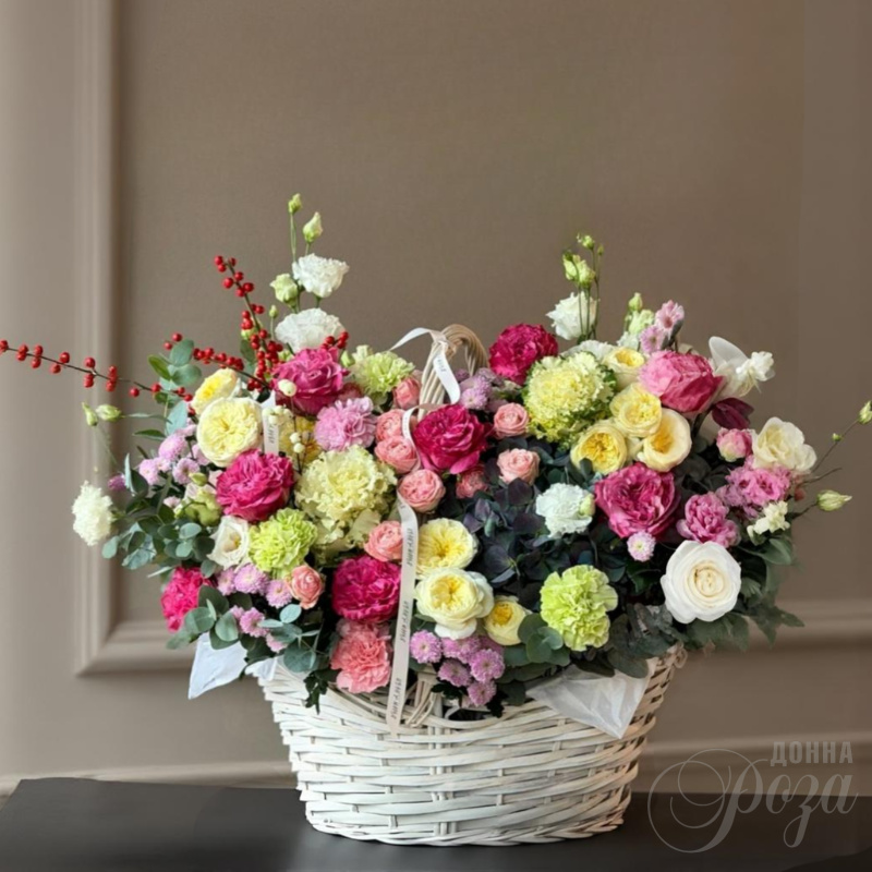 Корзина цветов «Для самой любимой»