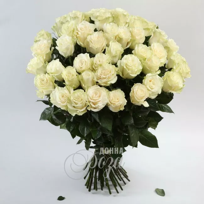Монобукет белых роз &laquo;Мун Стар&raquo;