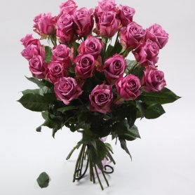 Монобукет с розами «Очарование» от интернет-магазина «Донна Роза» в Кемерово